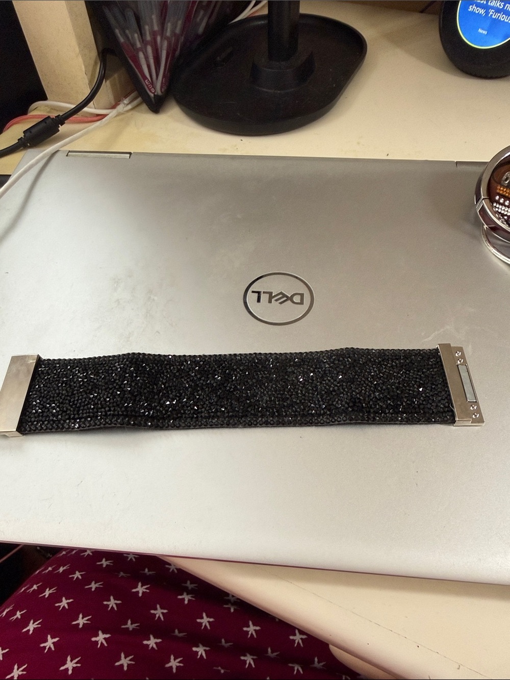 Black druzy 8” magnetic bracelet NWOT